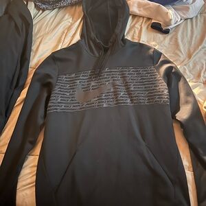 Nike Men's Black Hoodie Sweater